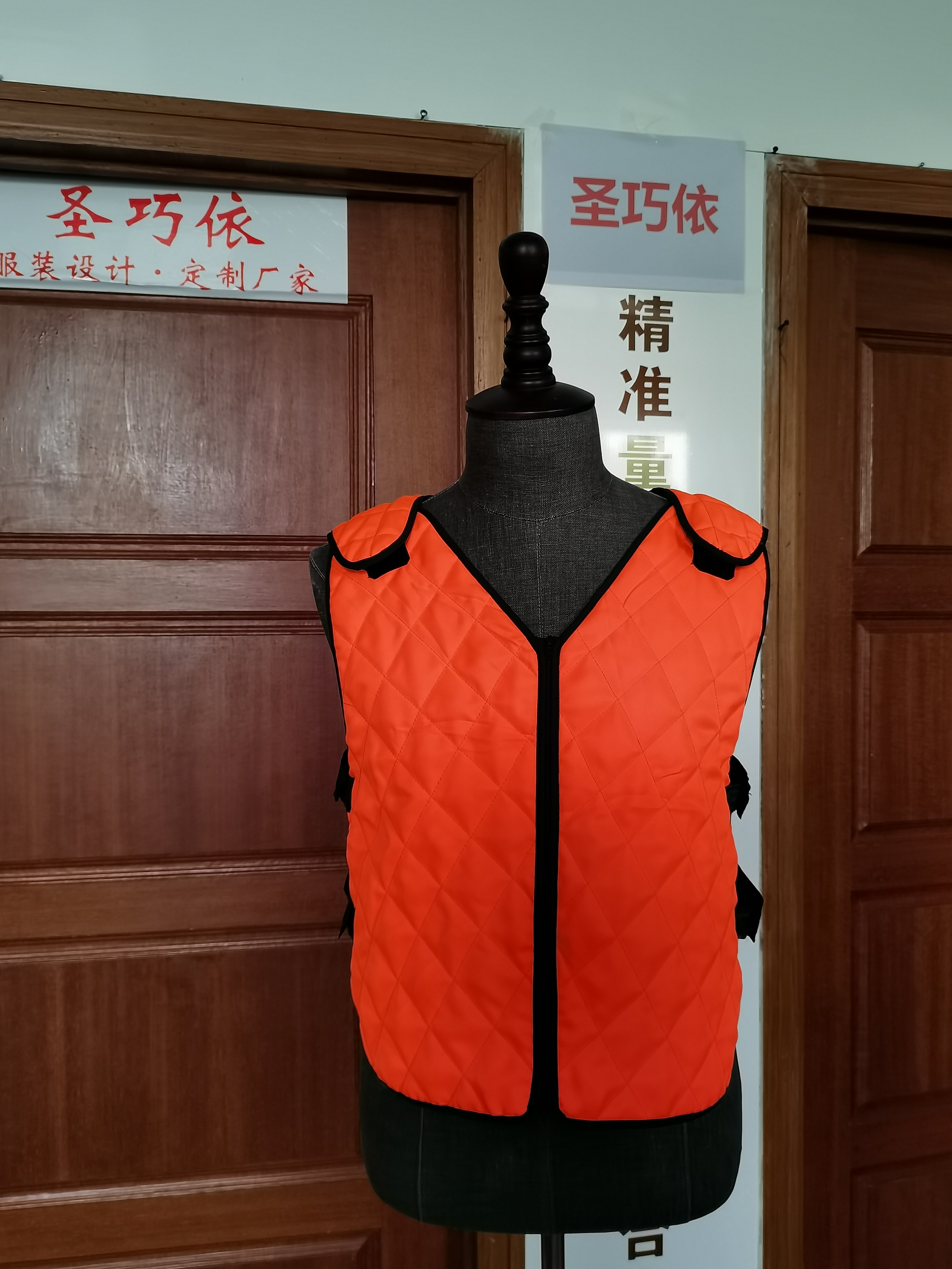 PCM相变降温服厂家研发新型降温服研发加工定制